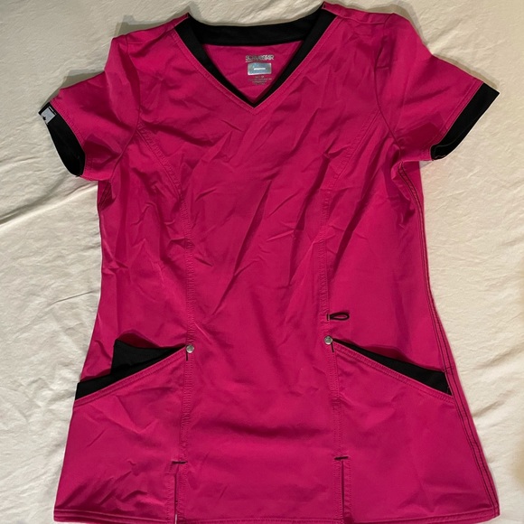 SCRUBSTAR Premium Pink Top - Picture 2 of 5